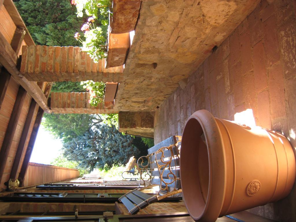 Casa Terra Rossa Daire Fauglia Oda fotoğraf