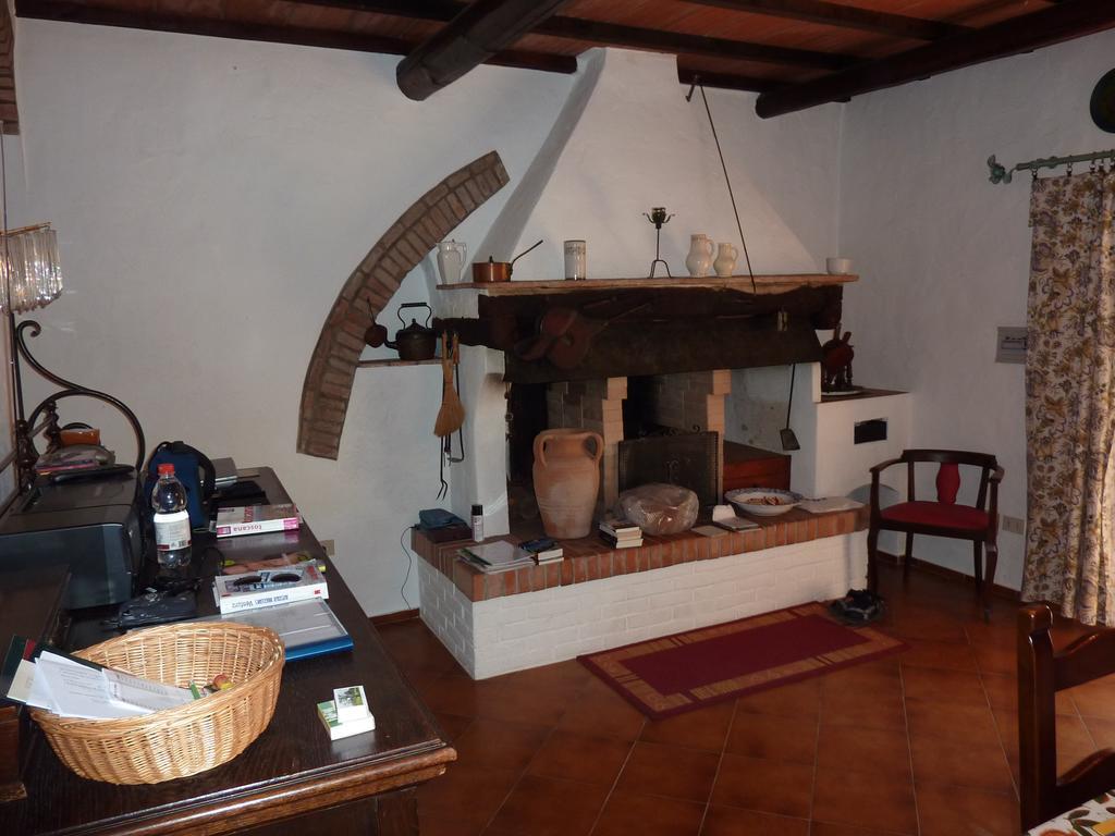 Casa Terra Rossa Daire Fauglia Oda fotoğraf